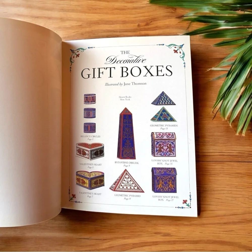 The Decorative Gift Boxes by Jane Thomson - Press-Out Craft Book
